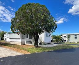 Picture of 7164 Mount Georgetown Drive Ne Unit 553, St Petersburg, FL 33702