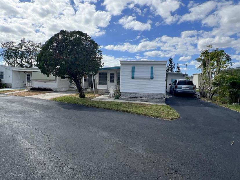 Picture of 7164 Mount Georgetown Drive Ne Unit 553, St Petersburg FL 33702