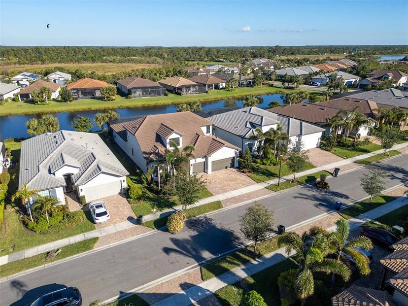 Picture of 12432 Golden Sage Drive, Sarasota FL 34238