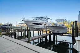 Picture of 1703 N Tamiami Trail Unit 304, Sarasota, FL 34234