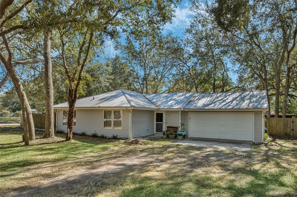 Picture of 40335 Palm Street, Lady Lake, FL 32159