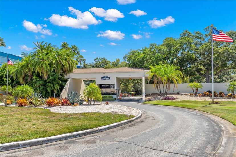 Picture of 2700 Cove Cay Drive Unit 3F, Clearwater FL 33760