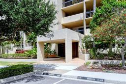 Picture of 1095 Gulf Of Mexico Drive Unit 502, Longboat Key, FL 34228