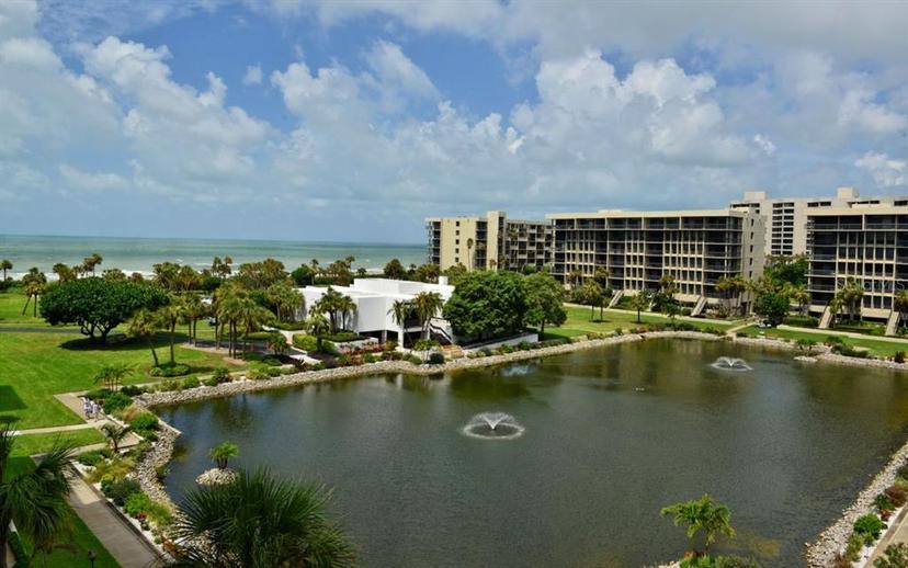 Picture of 1095 Gulf Of Mexico Drive Unit 502, Longboat Key FL 34228