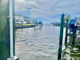 Picture of 0 NE Beach Drive Se Unit 95Ss, St Petersburg, FL 33705