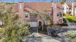 Picture of 17996 Villa Creek Drive Unit 17996, Tampa, FL 33647