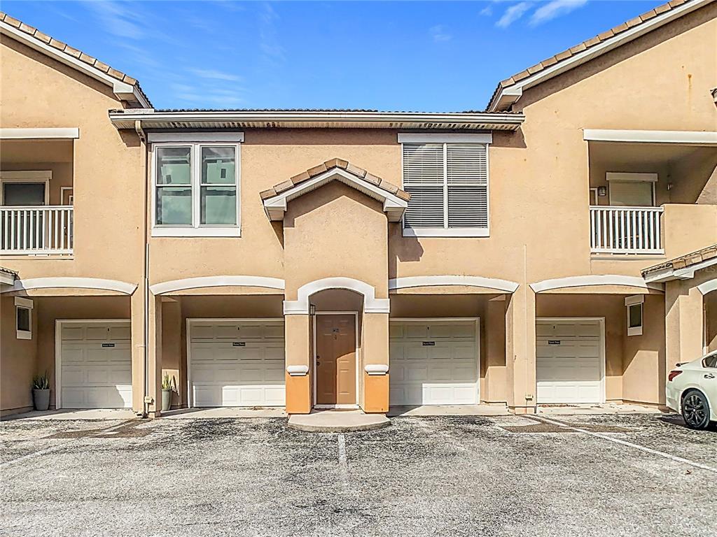 Picture of 17996 Villa Creek Drive Unit 17996, Tampa, FL 33647