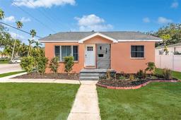 Picture of 463 Park Street N, St Petersburg, FL 33710