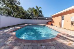 Picture of 463 Park Street N, St Petersburg, FL 33710
