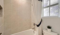 Picture of 746 SE 17Th Street, Homestead, FL 33034