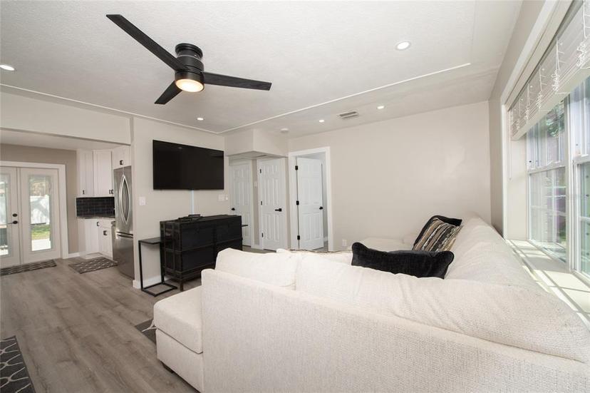 Picture of 1779 Shore Acres Boulevard Ne, St Petersburg FL 33703