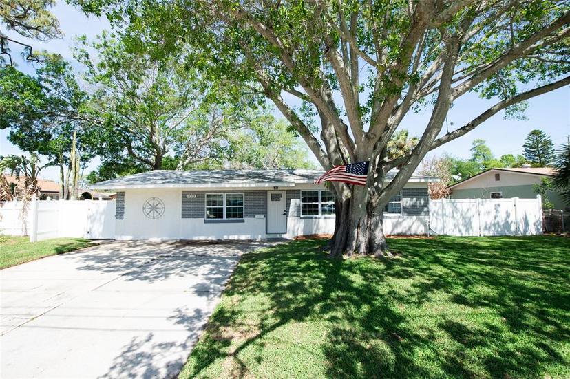 Picture of 1779 Shore Acres Boulevard Ne, St Petersburg FL 33703