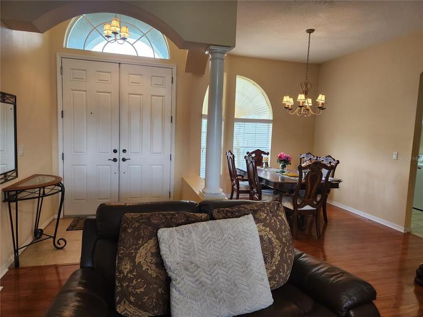 Picture of 1629 Canoe Dr, Lutz FL 33559