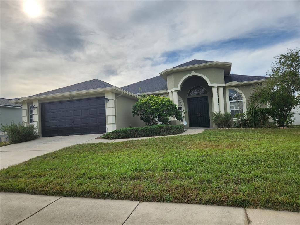 Picture of 1629 Canoe Dr, Lutz, FL 33559