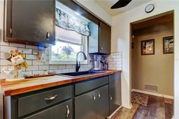 Picture of 762 Barbara Street, Palm Harbor, FL 34684