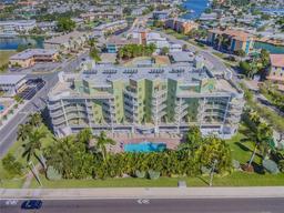 Picture of 11605 Gulf Boulevard Unit 507, Treasure Island, FL 33706