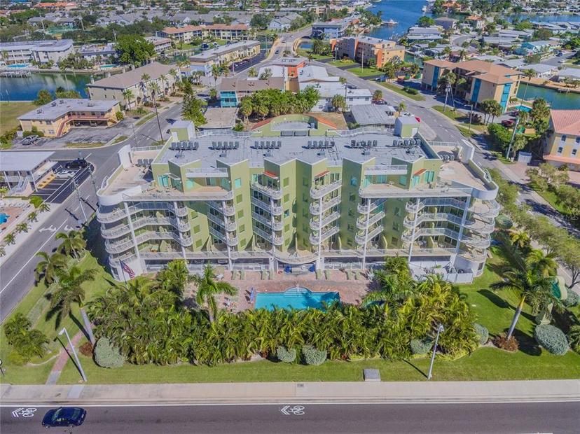 Picture of 11605 Gulf Boulevard Unit 507, Treasure Island FL 33706