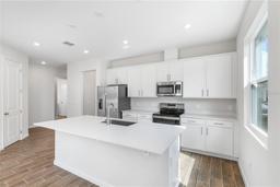 Picture of 656 Hennepin Loop, Lake Wales, FL 33898