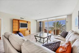 Picture of 1800 Benjamin Franklin Drive Unit A304, Sarasota, FL 34236