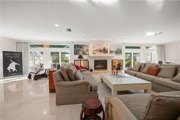 Picture of 921 Osceola Road, Belleair, FL 33756