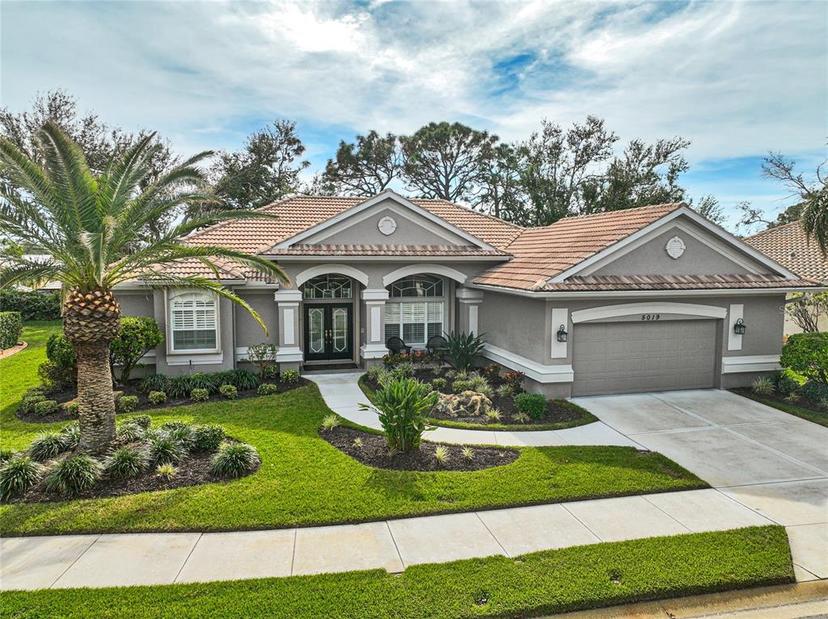 Picture of 5019 Bella Terra Drive, Venice FL 34293