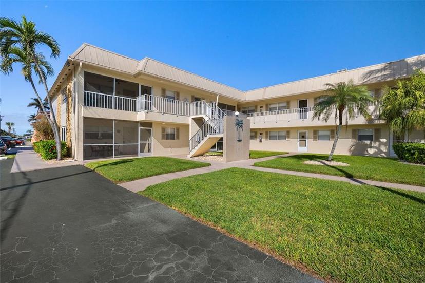 Picture of 909 SE 46Th Lane Unit 202, Cape Coral FL 33904