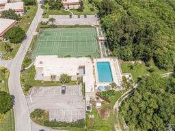 Picture of 28 Pine Arbor Lane Unit 206, Vero Beach, FL 32962