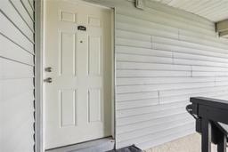 Picture of 230 Thorn Tree Place Unit 230, Brandon, FL 33510