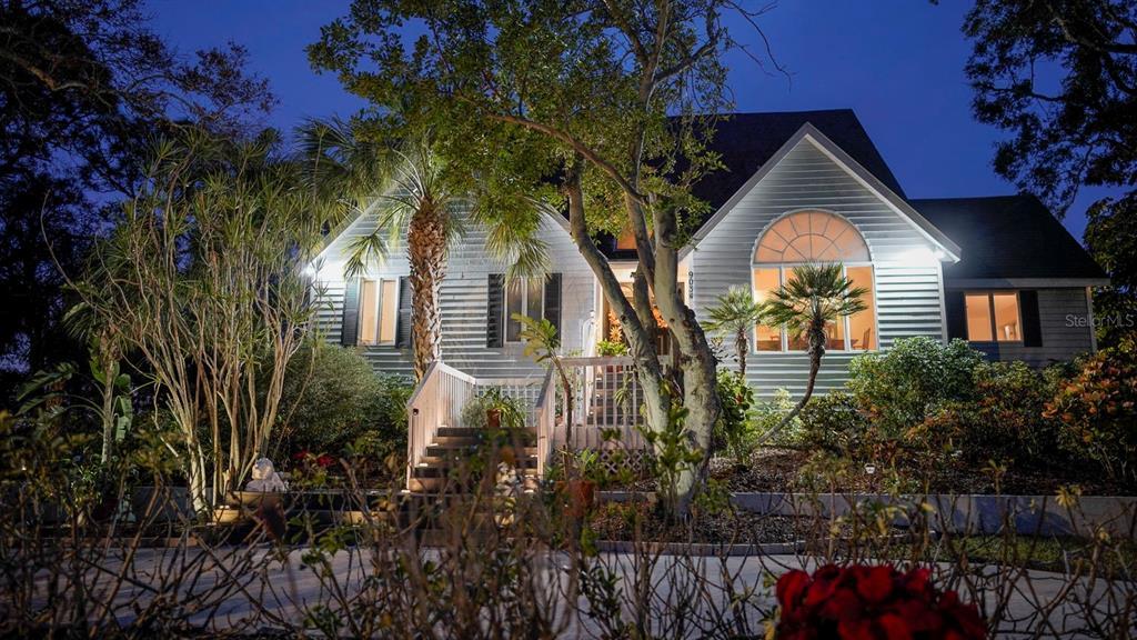 Picture of 9034 Baywood Park Drive, Seminole, FL 33777