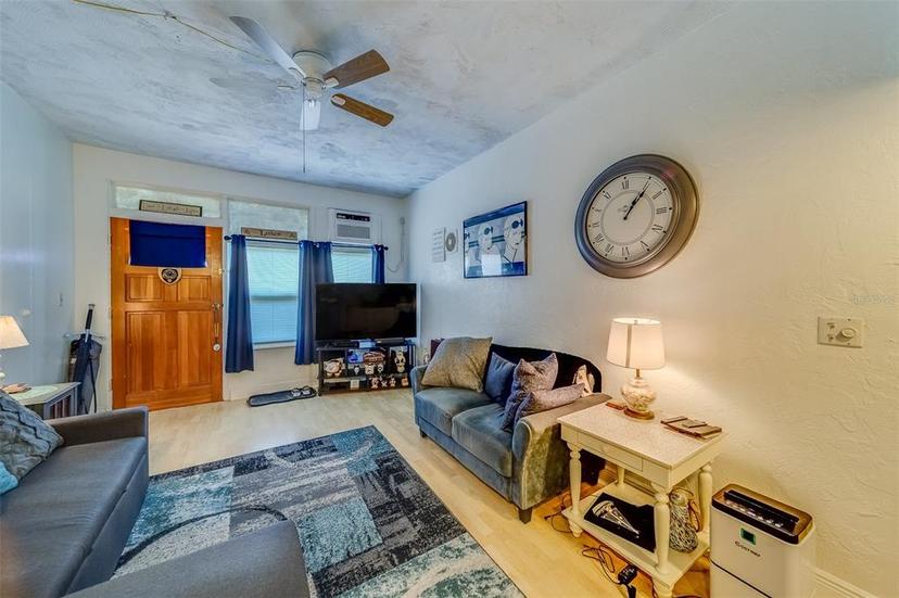 Picture of 4001 58Th Street N Unit 20, Kenneth City FL 33709