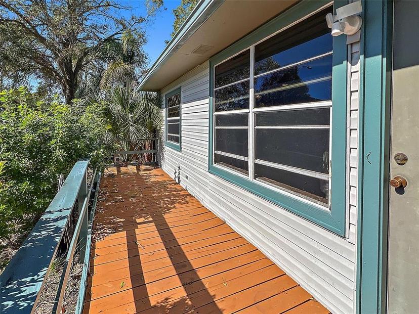 Picture of 133 80Th Avenue N, St Petersburg FL 33702