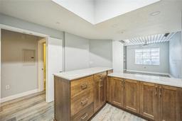Picture of 2402 W Azeele Street Unit 419, Tampa, FL 33609