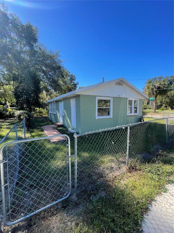 Picture of 922 NW 7Th Street, Ocala FL 34475