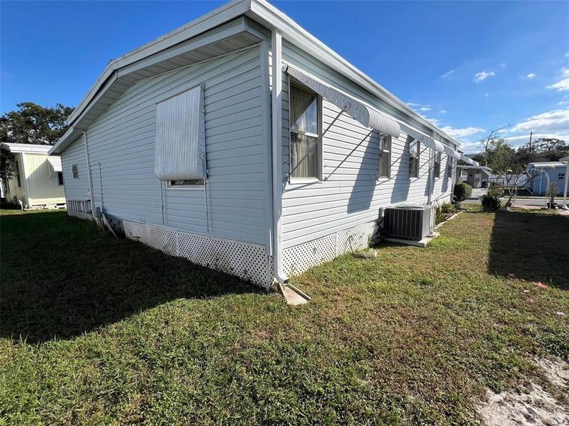 Picture of 29250 Us Highway 19 N Unit 573, Clearwater FL 33761