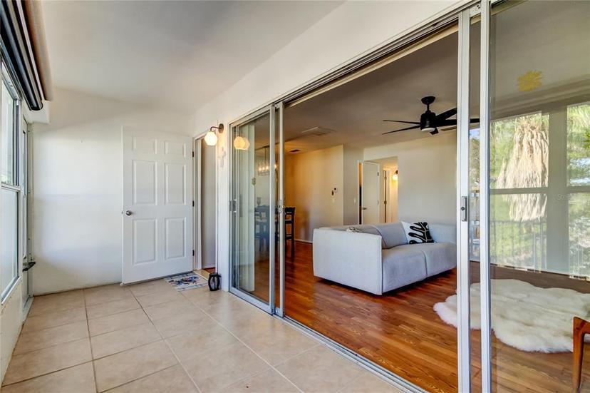 Picture of 1221 Drew Street Unit E11, Clearwater FL 33755