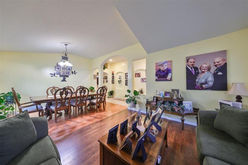 Picture of 30445 Tremont Dr, Wesley Chapel FL 33543