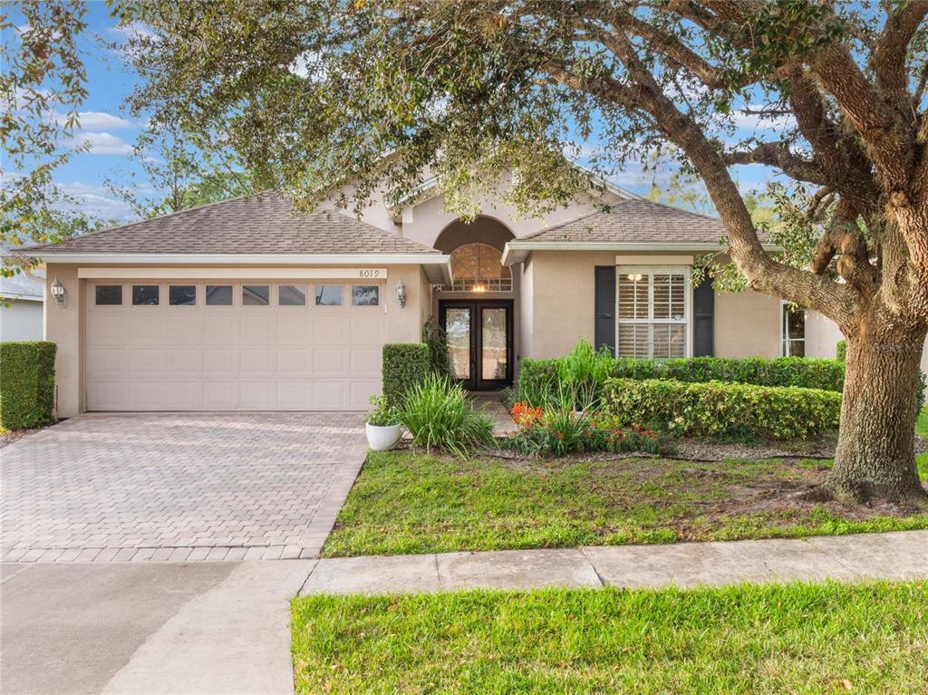 Picture of 8019 Arcadian Court, Mount Dora, FL 32757