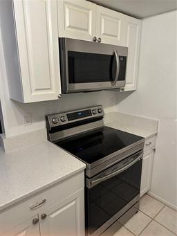 Picture of 9744 Lake Seminole Drive E, Largo, FL 33773