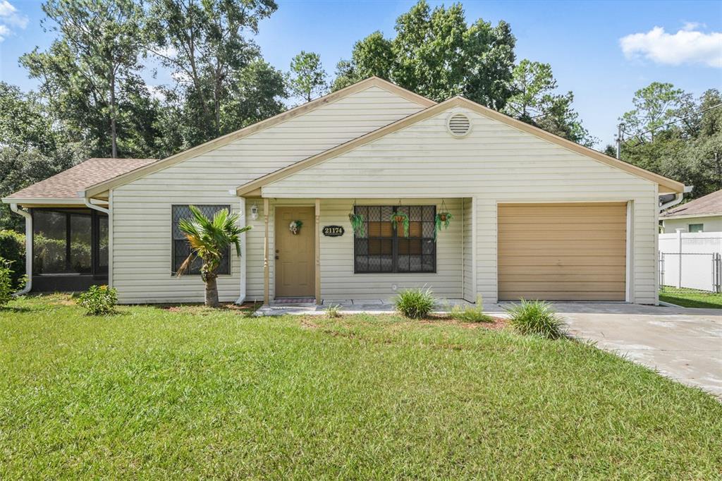 Picture of 21174 SW Peach Blossom Street, Dunnellon, FL 34431