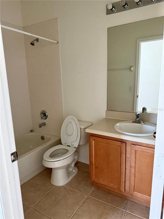 Picture of 3660 Wilshire Way Road Unit 260, Orlando FL 32829