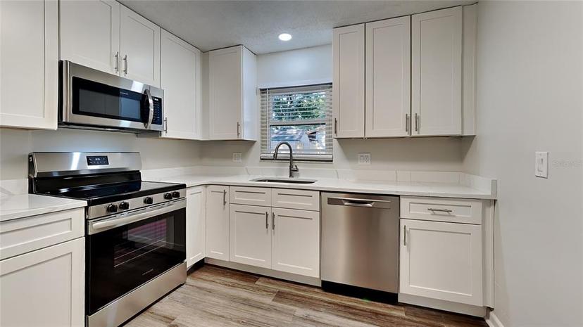 Picture of 1818 75Th Avenue N, St Petersburg FL 33702