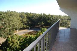Picture of 2699 Seville Boulevard Unit 605, Clearwater, FL 33764