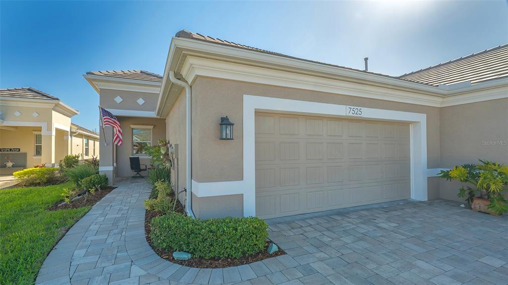 Picture of 7525 Alumni Trail, Sarasota, FL 34243