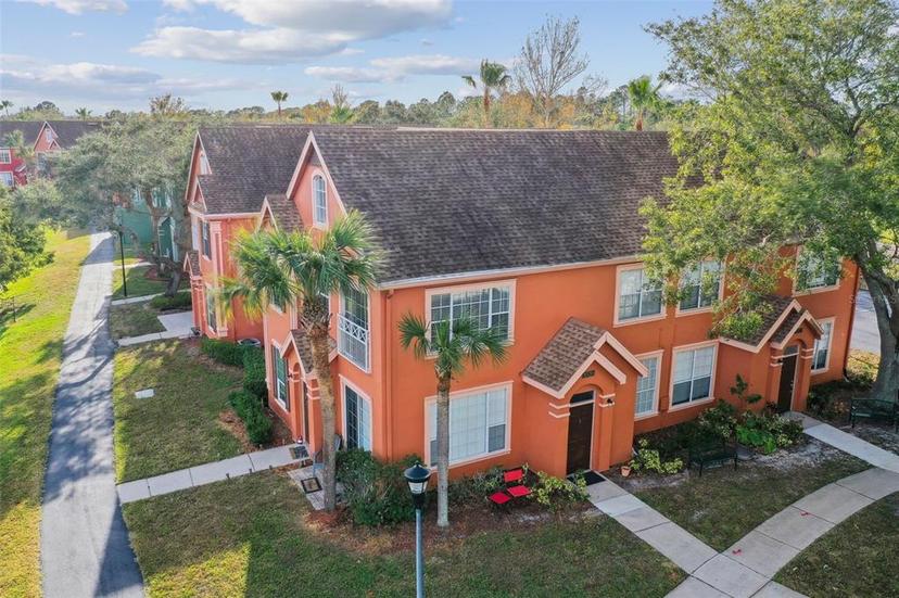 Picture of 9320 Lake Chase Island Way, Tampa FL 33626