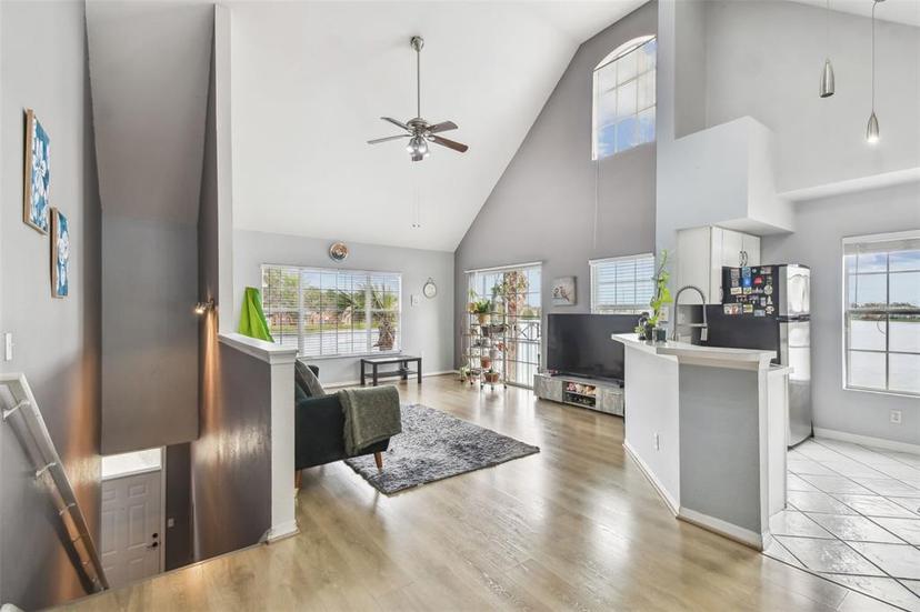 Picture of 9320 Lake Chase Island Way, Tampa FL 33626