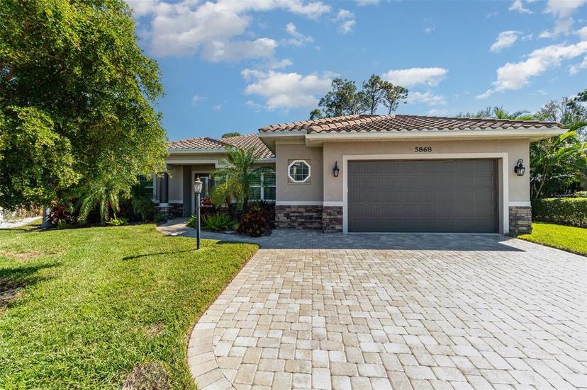 Picture of 5868 Meriwether Place, Sarasota FL 34232