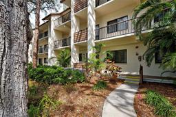 Picture of 1174 Bird Bay Way Unit 107, Venice, FL 34285
