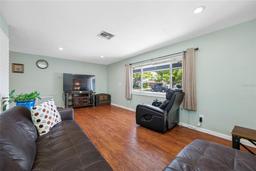 Picture of 1900 60Th Way N, St Petersburg, FL 33710