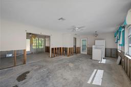 Picture of 350 Gill Street, Punta Gorda, FL 33950