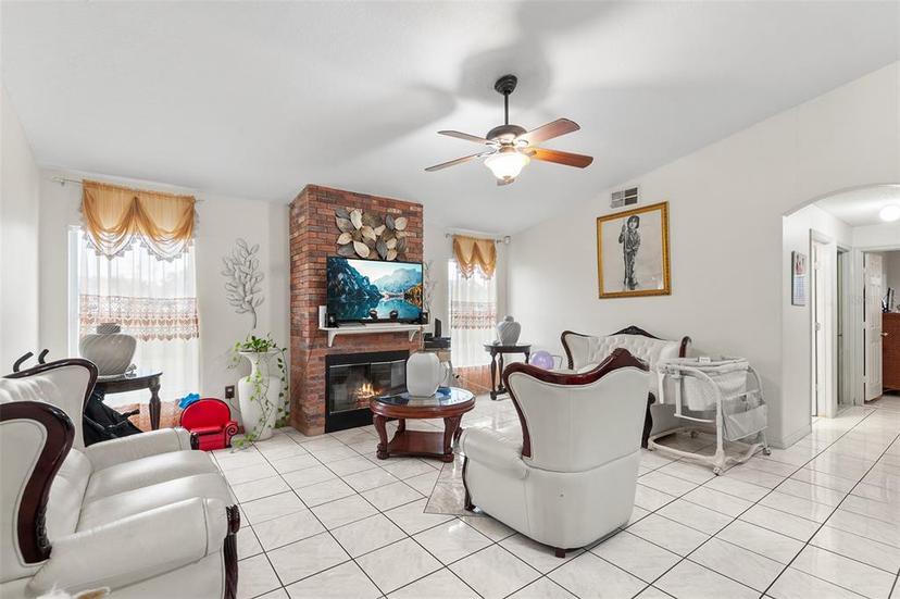 Picture of 1028 Dampierre Court, Kissimmee FL 34759